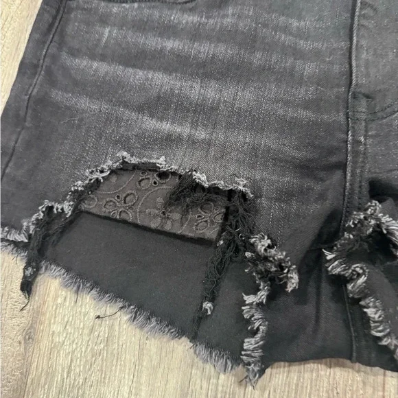 American Eagle Ae Next Level Women's High-Waisted Destroyed Denim Shorts - Picture 6 of 9